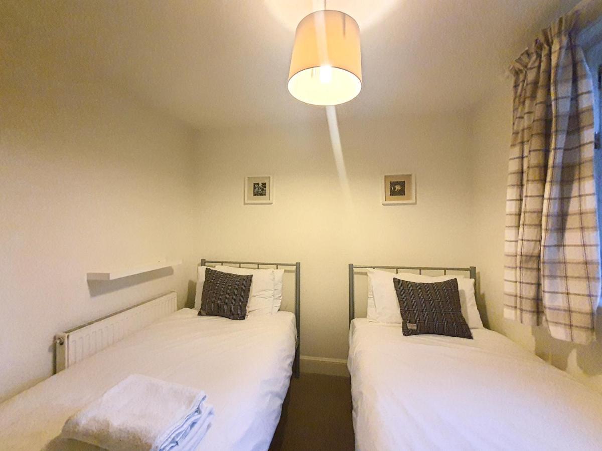 Edinburgh 2-Bedroom Cottage With Parking - Ground Floor Kültér fotó